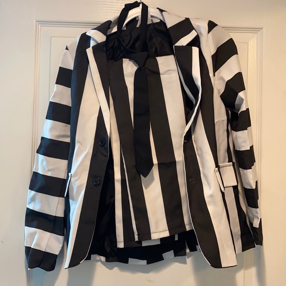 Boys beetlejuice costume